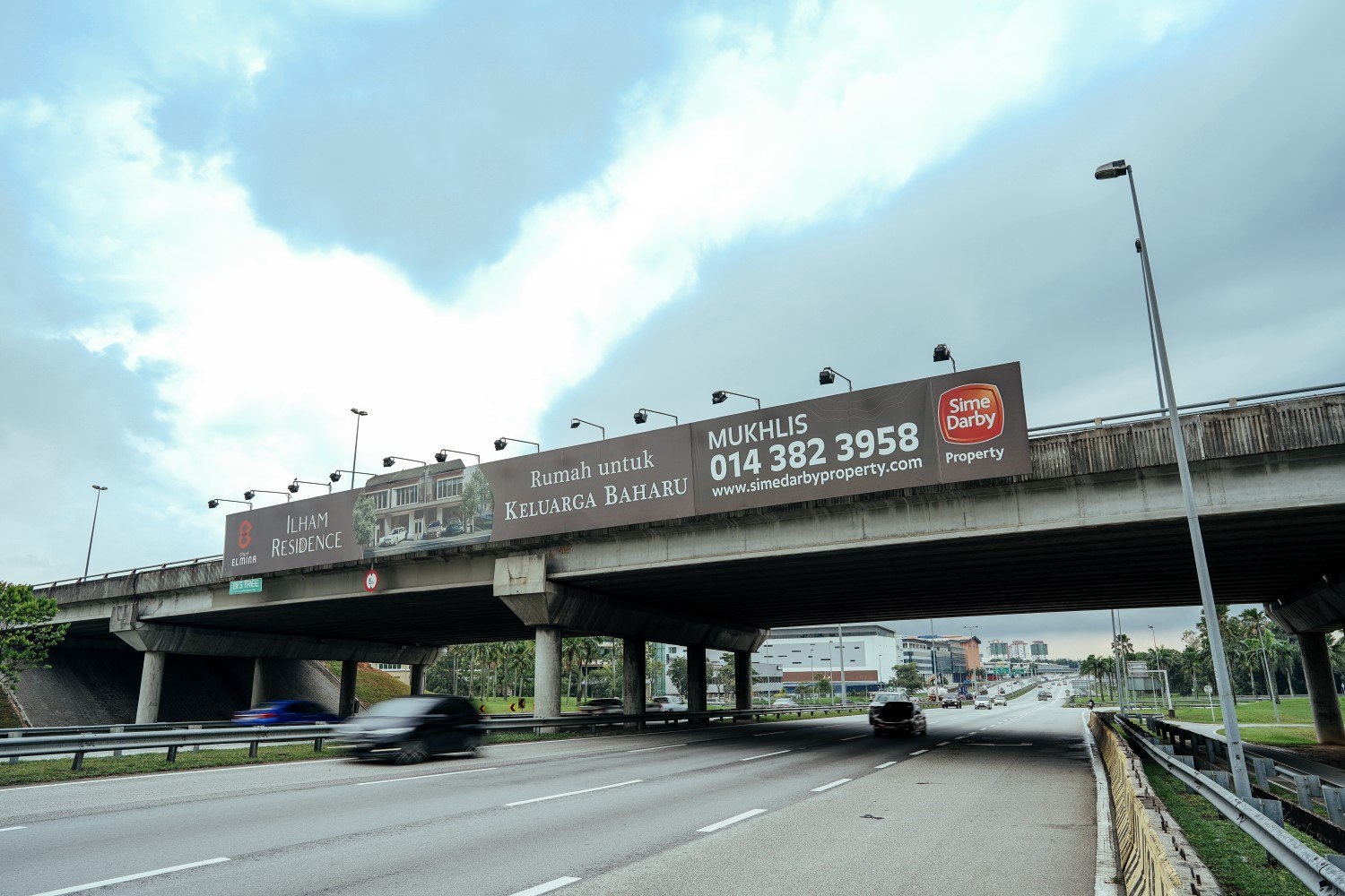 PROLINTAS-Overhead-Billboard