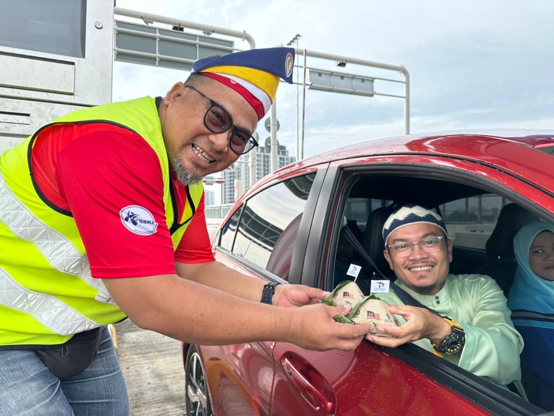 PROLINTAS AGIH 1957 NASI LEMAK PERCUMA DI PLAZA TOL SEMPENA HARI KEBANGSAAN 2023